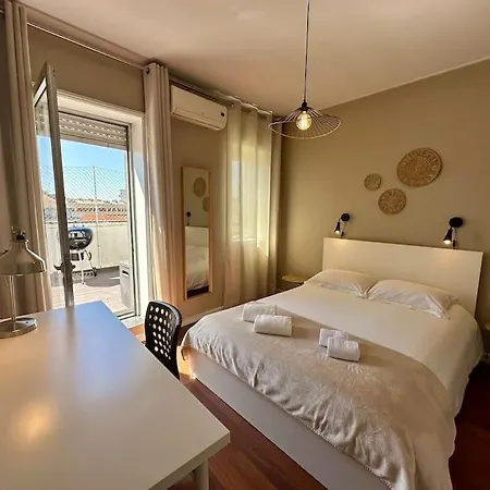 Apartment Renovado Com Ac, 2 Wc Completos, Terraco E Garagem Porto
