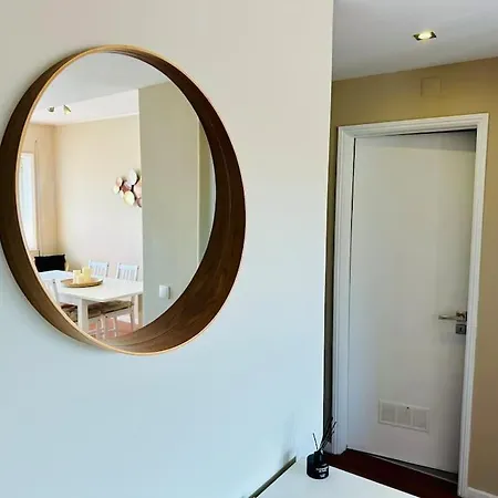 Renovado Com Ac, 2 Wc Completos, Terraco E Garagem * Oporto