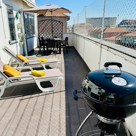 Apartment Renovado Com Ac, 2 Wc Completos, Terraco E Garagem