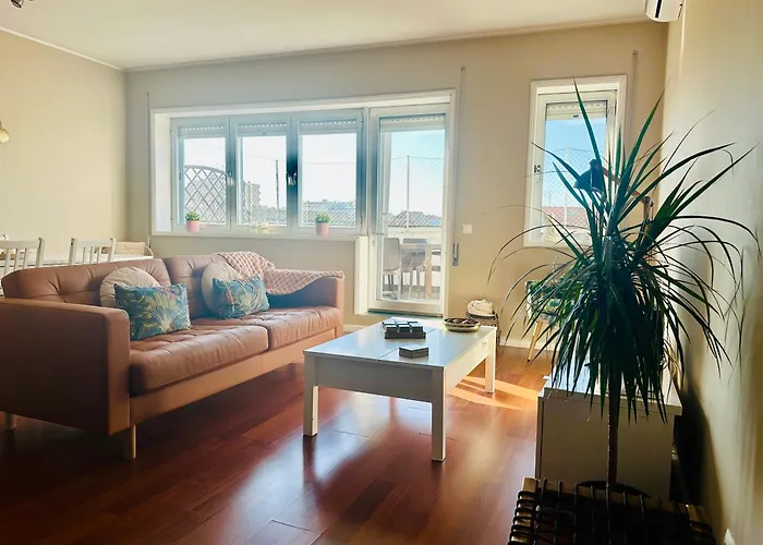 Premium Quental House - T3 Renovado Com Magnifico Terraco Appartamento