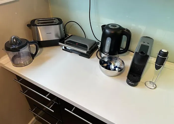 Renovado Com Ac, 2 Wc Completos, Terraço E Garagem Apartamento Porto