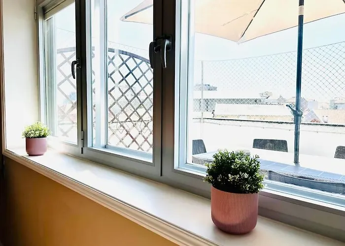 Renovado Com Ac, 2 Wc Completos, Terraço E Garagem